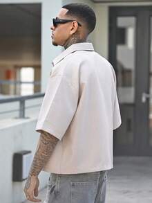 Devon Thys 男士罗马肖像印花短袖单排扣休闲衬衫 - 杏色 - 查看 6