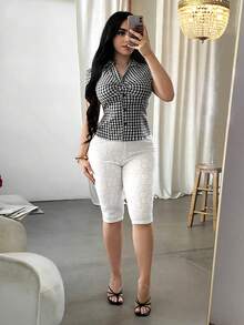 SHEIN SXY Quần đùi Bermuda dáng ôm, đa năng, chất liệu jacquard dành cho nữ, thích hợp mặc hàng ngày. - trắng - Xem 4