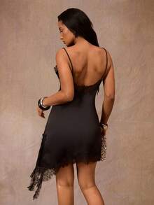 Opulessa 女士优雅性感蕾丝拼接不对称下摆露背吊带迷你连衣裙，夏季 - 黑色 - 查看 2