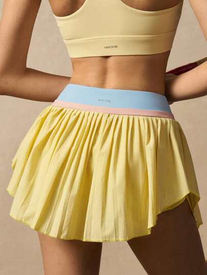 VARSIVA Contrast Color Patchwork Pleated Asymmetric Hem Sports Skirt Shorts