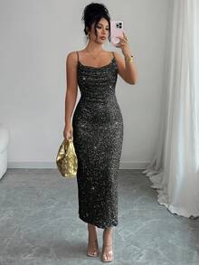 Elenzga 女士亮片细肩带可调节露背垂褶领口褶皱腰身中长连衣裙，优雅法式复古时尚简约百搭，适合冬季、万圣节、圣诞节、感恩节、下午茶派对、半正式场合、性感派对舞会等场合。 - 銀色 - 查看 7