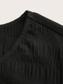 EMERY ROSE Questa camicia casual in stile primaverile in crepe nera, taglia comoda, decorata con pon pon e stampa floreale, è perfetta per i festival musicali estivi e le vacanze. Comoda e versatile, è una scelta ideale per l'estate. - Multicolore - Visualizzare 3