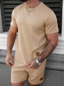 Manfinity Homme Bộ 2 món gồm áo thun nam tay ngắn cổ tròn kẻ sọc thoải mái và quần short cạp chun có dây rút, phù hợp cho các dịp thường ngày, tiệc tùng, họp mặt, thể thao, công sở, mùa xuân/thu, phong cách đa năng. - Màu Khaki - Xem 7