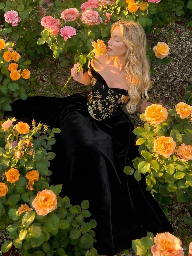Skyraze Women's Off-Shoulder Vintage Black Floral Jacquard Tube Dress And Gold Formal Spring Velvet Evening Gowns Satin Witchy For Women
