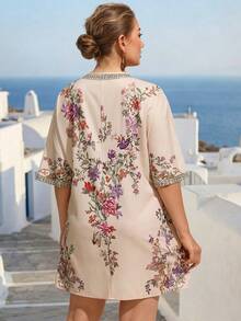 EMERY ROSE Elegant Plus Size Women's Short Boho Dress With V Neck Floral Print Batwing Sleeves For Resort Wear - Multicolor - View 2