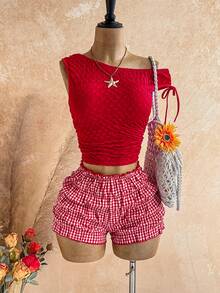 Soleia Bộ 2 món gồm áo và quần short kẻ caro màu trơn, chất liệu vải dệt họa tiết, thiết kế bất đối xứng vai. - Đỏ - Xem 6