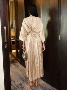 Modelyn 新款腰部褶皱优雅水钻装饰浪漫奢华派对轻盈连衣裙 - 杏色 - 查看 7