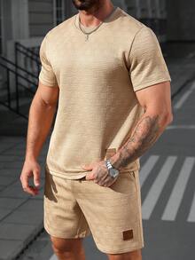 Manfinity Homme Bộ 2 món gồm áo thun nam tay ngắn cổ tròn kẻ sọc thoải mái và quần short cạp chun có dây rút, phù hợp cho các dịp thường ngày, tiệc tùng, họp mặt, thể thao, công sở, mùa xuân/thu, phong cách đa năng. - Màu Khaki - Xem 4