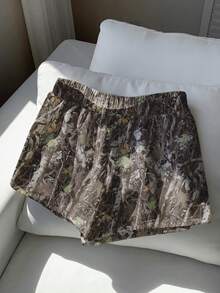 SHEIN EZwear 女士休闲复古迷彩树枝印花中腰宽松短裤，大码 - 彩色 - 查看 3