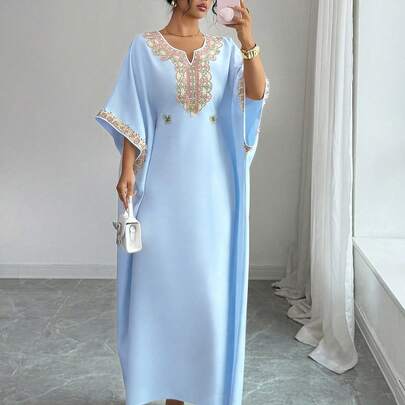 Abito lungo in chiffon con decorazioni floreali, nuovo modello elegante primavera/estate 2026 da donna