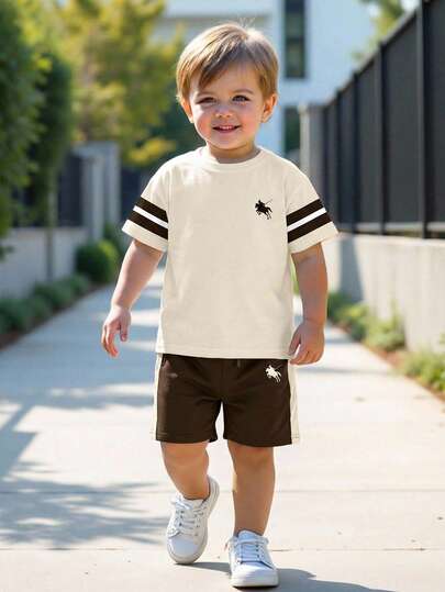 SHEIN Young Boy Classic Fashion Casual Minimalist Style, Pony Logo, Sports Style Color Blocking, Loose Comfortable, Round Neck Short Sleeve T-Shirt And Shorts 2-Piece Set, Suitable For Spring And Summer