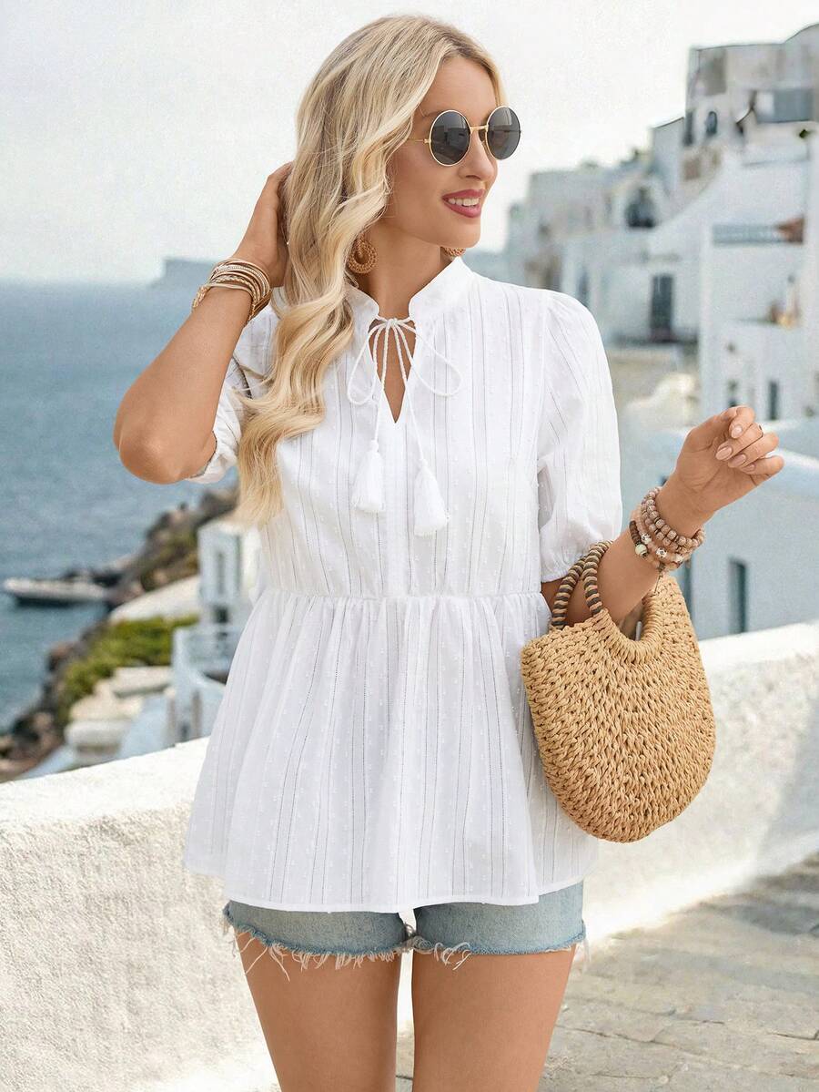 Breezaya Blusa casual de manga corta con cuello en V y pliegues, versátil para el trabajo - Blanco - Ver 1