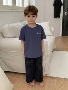 DAZY Young Boy Plaid Short Sleeve Top And Pants Pajama Set - Blue - View 3