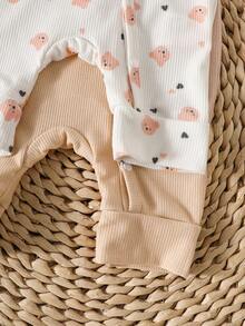 SHEIN 4 Stücke Neugeborenen Unisex Outfit, Sommer Baby Bär Herz Muster + einfarbiger Romper und Mütze mit Bärenohren Set - Verschiedenfarbig - Übersicht 4