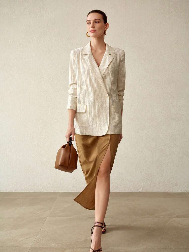 BLAZER ESTRUCTURADO, TEXTURIZADO Y LIGERO