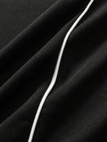 ROMWE MEN Men's Casual Contrast Trim T-Shirt And Shorts Set, Summer - Black - View 7