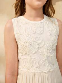 SHEIN 女童杏色纯色蕾丝3D刺绣连体裤，女童春夏无袖背心褶皱裤连体裤，适合日常、生日及各种聚会场合 - 白色 - 查看 8