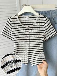 SHEIN Áo croptop dệt kim họa tiết sọc ôm sát dành cho thiếu nữ, xẻ tà phía trước, khóa kim loại và nơ trang trí, trang phục thường ngày thanh lịch cho kỳ nghỉ xuân/hè. - Nhiều màu - Xem 1