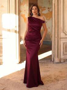 Aureia Vestido de Festa Formal Elegante Plus Size em Cetim Bordô com Retalhos, Ombro Assimétrico, Fivela Metálica e Cauda de Sereia, Adequado para Casamentos, Festas, Férias e Todas as Ocasiões Formais, Vestido de Madrinha - Vinho - Visão 2