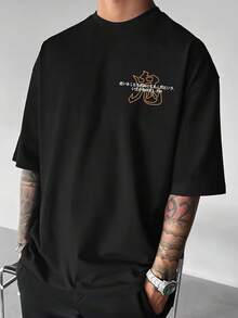 Manfinity EMRG Áo thun nam tay ngắn in hoa phong cách vintage tối màu, kiểu dáng thường ngày. - màu đen - Xem 2