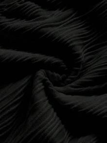 Soleia 女士度假针织纹理V领花卉金属装饰露背露脐上衣和超短裤两件套，适合派对、圣诞节、约会、夜店、海滩、邮轮、下午茶、波西米亚风、度假、秋季等场合。 - 黑色 - 查看 6