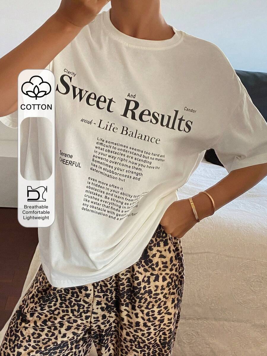 DAZY Camiseta casual suelta de manga corta con cuello redondo y estampado de letras para mujer, estilo Y2K - Blanco - Ver 1