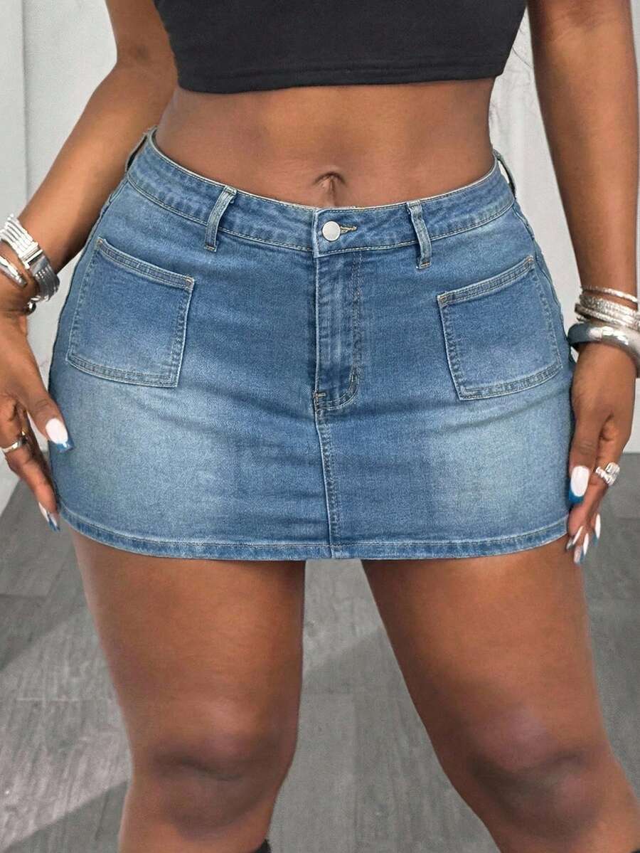 Slaydiva Váy ngắn denim cạp thấp in chữ phong cách đường phố punk gợi cảm, thời trang dành cho nữ cỡ lớn; Quần short denim mùa hè dành cho nữ, kiểu Y2K, quần short denim ngắn, quần short mini, váy ngắn denim nữ, váy ngắn denim Y2K, in chữ, váy denim màu xanh trung bình, Giáng sinh, Năm mới, Ngày Valentine. - Rửa nhẹ - Xem 1