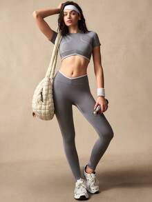 VARSIVA Grey Summer Athleisure Gym Women's Fitness Two-Piece Set,Seamless Short-Sleeved Top & V-Waistband Leggings For Yoga,Pilates,Running,Street Casual Chic - Multicolor - View 6