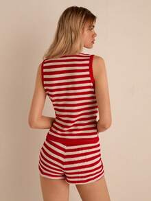 Easelle Bộ đồ nữ kẻ sọc gồm áo một hàng cúc và quần short, kiểu dáng thường ngày. - Đỏ và trắng - Xem 5