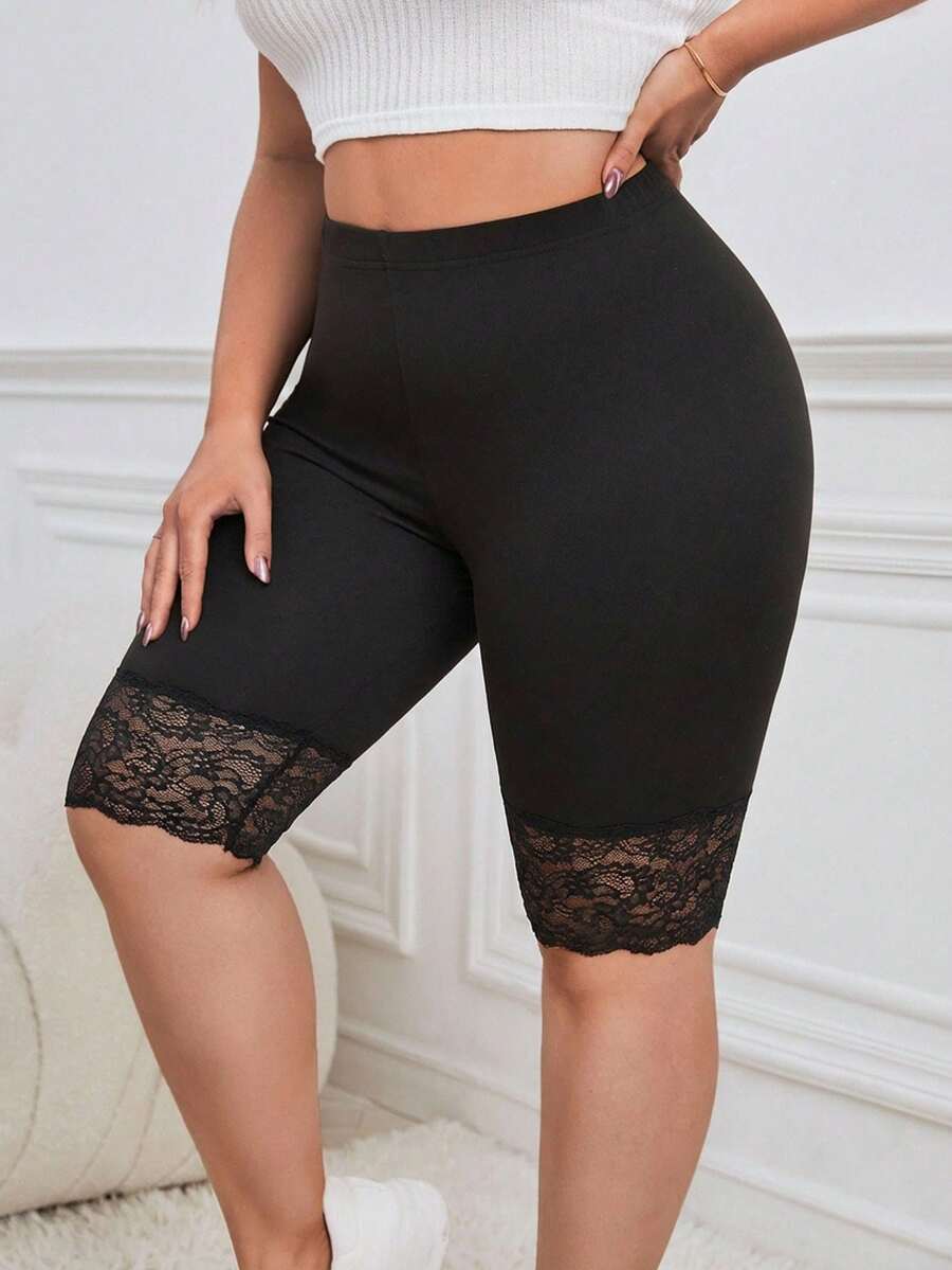 SHEIN Essnce Quần legging Bermuda ôm sát, phối ren, đa năng, thích hợp mặc hàng ngày, dành cho nữ cỡ lớn. - màu đen - Xem 1
