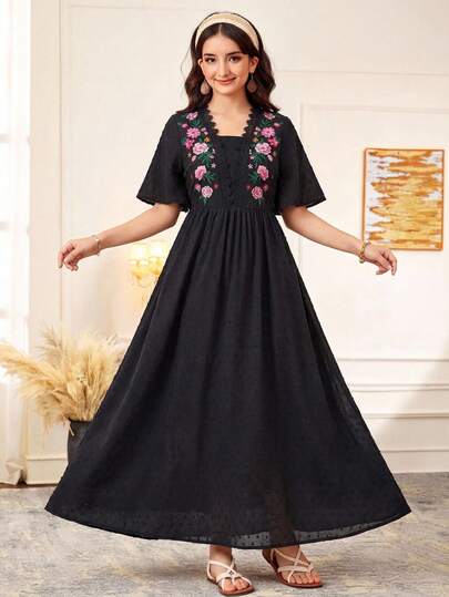 SHEIN Teen Girls' Summer/Holiday Elegance Black Jacquard Fabric Colorblock Embroidery Vacation Flowy Dress