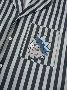 Rick and Morty X SHEIN 男士条纹短袖单排扣上衣和短裤睡衣套装 - 墨綠色 - 查看 7