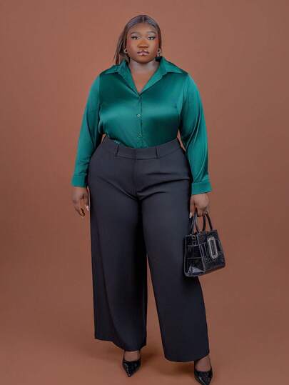 CurvyTilda 加大码杏色缎面基本款纽扣前衬衫，休闲简约，适合办公室通勤和日常穿着