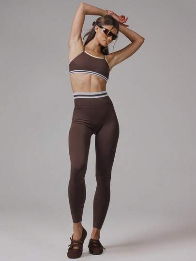 Musera Sport Áo ngực thể thao hai lớp kẻ sọc, thích hợp cho tập luyện, tập gym, pilates, thể dục, mặc hàng ngày hoặc mặc thường ngày.
