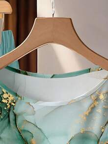 SHEIN Clasi 休闲简约风蓝绿色仿箔抽象花卉图案女式衬衫，配蝴蝶结领带和黑色宽松直筒裤两件套，适合秋冬季节，复古风格 - 彩色 - 查看 5