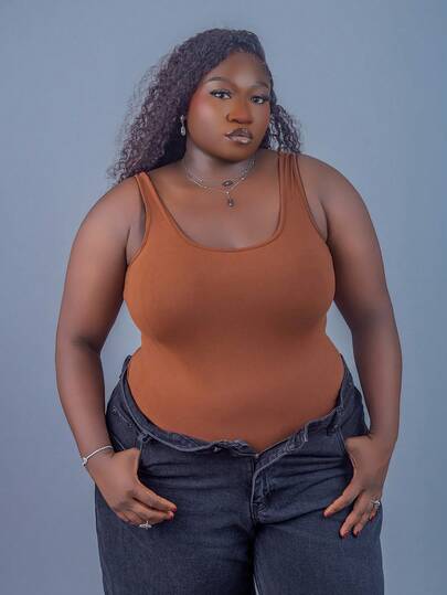 CurvyTilda Plus Size Women Solid Color Round Neck Casual Bodysuit