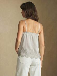 BizChic 2026新款可调节细肩带不对称蕾丝拼接缎面吊带背心，百搭实用，适合办公室、正式场合、休闲场合、浪漫场合、Y2K风格、90年代复古风、派对、婚礼宾客、伴娘、女主人、日常穿着。 - 淺灰色 - 查看 2