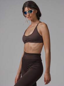 Musera Sport Áo ngực thể thao không đường may, xếp ly phía trước, dây đeo điều chỉnh được, thích hợp cho tập luyện thể dục, tập gym, pilates, thể hình, mặc hàng ngày. - màu nâu - Xem 3