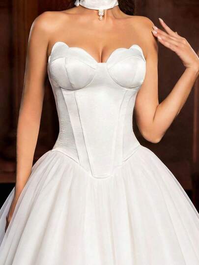 Glamrae Vestido de novia minimalista de satén blanco con contraste de malla, escote bardot con volantes de pétalos, corpiño con ballenas, silueta de sirena con dobladillo ajustado, vestido de novia para mujer, vestido de ocasión formal