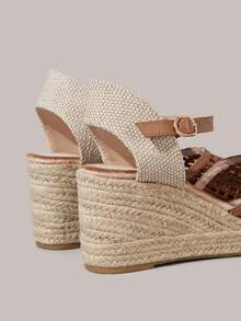 Styleloop Sandalias de cuña tejidas de verano para mujer, adecuadas para atuendos de vacaciones y artículos de viaje esenciales - Marrón - Ver 5