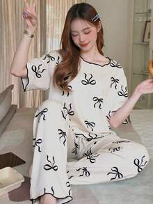 一套少女睡衣，杏色底，蝴蝶印花，撞色滚边，短袖长裤休闲家居服套装 - 杏色 - 查看 1