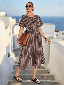 SHEIN LUNE CURVE Vestido plus size elegante e moderno, confortável, de alta qualidade, com decote redondo, cintura marcada, favorecedor, ideal para encontros e reuniões. - Castanho - Ver 5