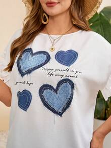 EMERY ROSE Bộ đồ 2 mảnh dành cho nữ cỡ lớn, áo cổ tròn in chữ và trái tim cùng quần short. - Nhiều màu - Xem 5