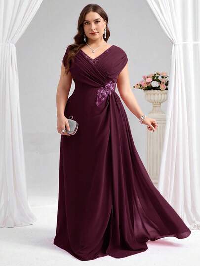 Coutiva Plus Size Elegant Rhinestone 3D Floral Decor Mother Of The Bride Dress