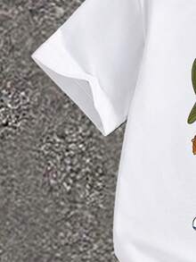 两件套男童小熊印花圆领短袖T恤和工装裤套装，适合节日、派对、春夏穿着，休闲舒适，是夏季穿着的理想之选，时尚街头风，适合户外野餐、街头摄影、校园、假期，也是馈赠佳品。 - 軍綠色 - 查看 3