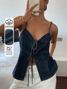 Dazy Tall Camiseta de tirantes finos de mezclilla para mujer con lazo, top informal de mezclilla para verano - Azul lavado oscuro - Ver 1