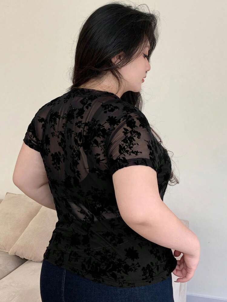 Dazy Plus Plus Size Round Neck Lace Sheer Cropped Women Top, Spring/Summer Delicate Lace See Through Top Club Easter