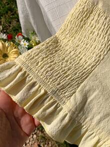 Comfortcana 女士纯棉黄色舒适项链系带撞色蕾丝荷叶边收腰荷叶边下摆上衣，2000 Y2K 优雅欧美风，韩版风格 2026 新款春夏时尚女装，适合海滩度假休闲穿着，浅黄色上衣，奶油黄上衣，黄色娃娃衫上衣，夏季上衣，黄色比基尼吊带上衣，黄色夏季上衣，女士夏季上衣 - 黃色 - 查看 4