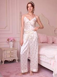 SHEIN 樱桃印花撞色蕾丝缎面吊带背心和裤子睡衣套装 / 睡衣套装 - 米色 - 查看 1