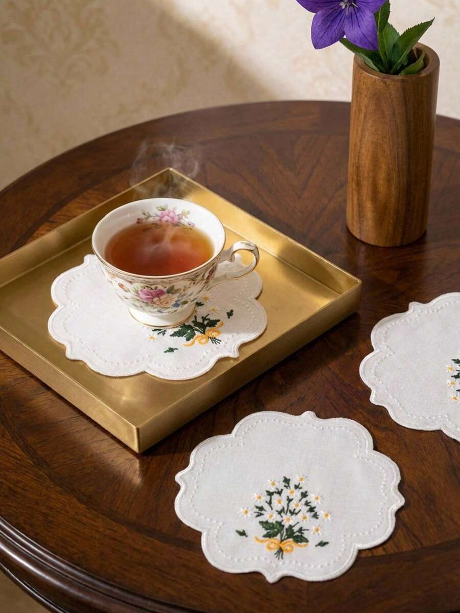 Cirelle 1 件亚麻花卉刺绣扇贝形杯垫 – 吸热隔热餐垫，装饰性桌垫，适用于咖啡、茶饮和招待客人，精美乔迁礼物之选 - 彩色 - 查看 1